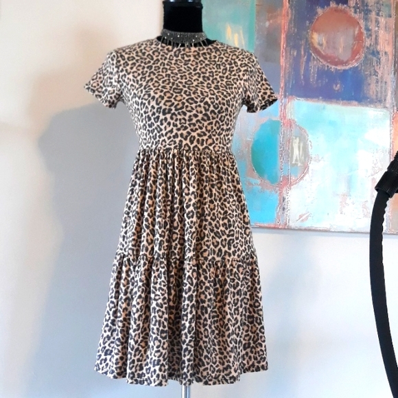 Jessica Simpson Cheetah Print Baby Doll Dress/ Dress Ruffled Bottom Size M /NWT - Picture 1 of 11